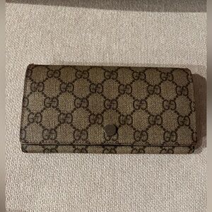 Authentic Gucci GG Wallet